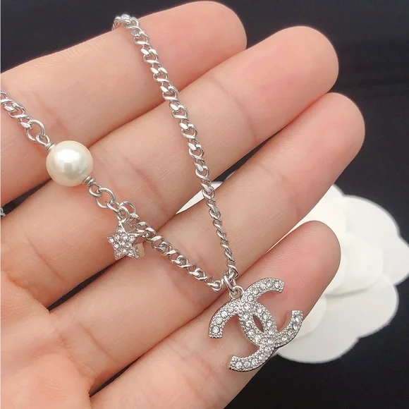 CHANEL Silver Necklace with Pearl and Star Charm - Picture 7 of 8